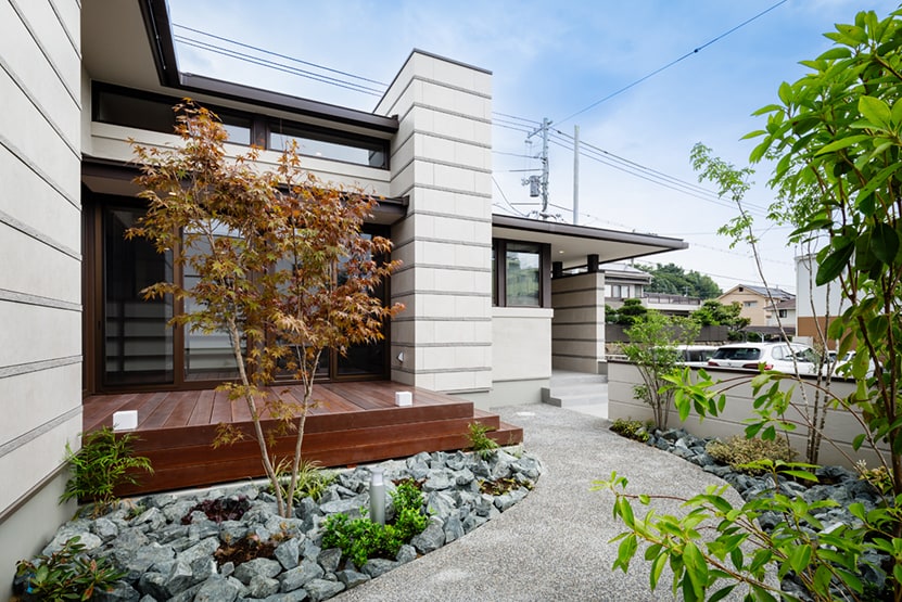 庭と一体になったリビング